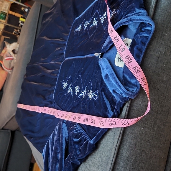 Vintage Intimates & Sleepwear Vintage Midnight Royal Blue Velvet